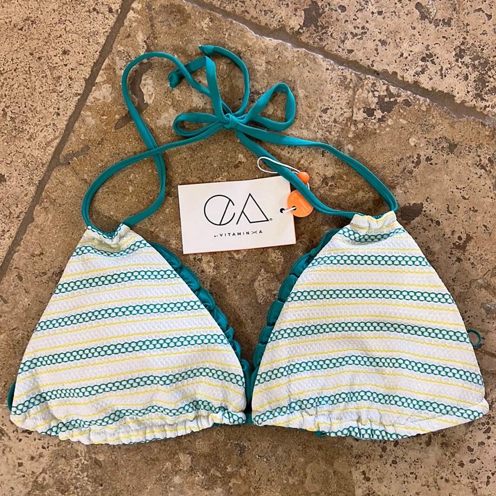 NWT Vitamin A Reversible Triangle Bikini Top